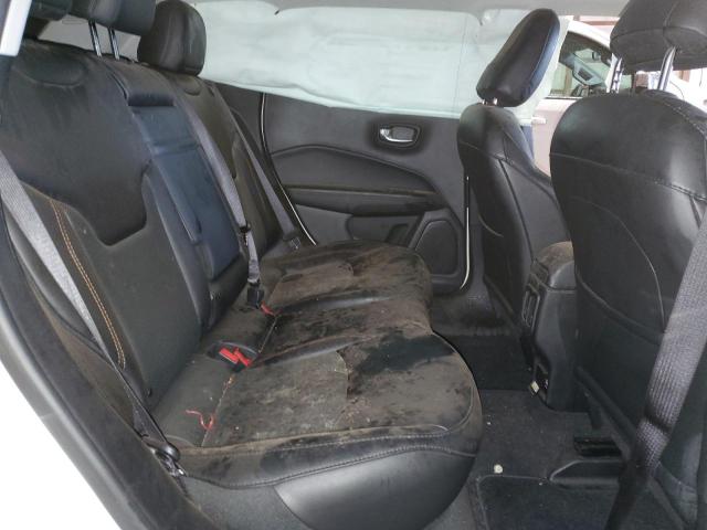 3C4NJDCBXKT767092 - 2019 JEEP COMPASS LI أبيض صورة 6
