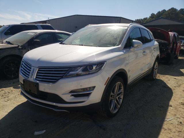 5LMCJ3D97JUL01467 - 2018 LINCOLN MKC RESERV WHITE photo 2