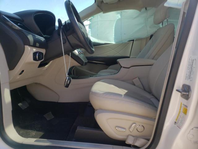 5LMCJ3D97JUL01467 - 2018 LINCOLN MKC RESERV WHITE photo 5