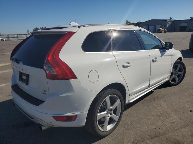 YV4902DZ8C2299920 - 2012 VOLVO XC60 T6 WHITE photo 4