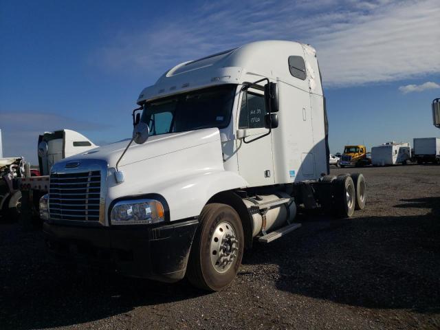 1FUYSSEB6YLG56406 - 2000 FREIGHTLINER CONVENTION WHITE photo 2