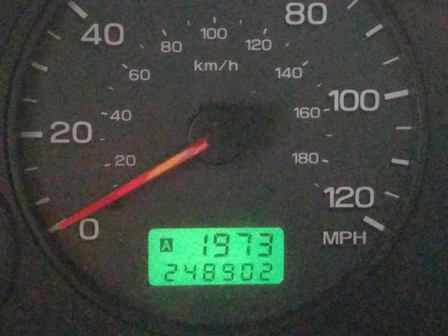 JF1SF65532G741581 - 2002 SUBARU FORESTER S GOLD photo 8