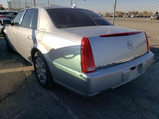 1G6KH5E62BU101678 - 2011 CADILLAC DTS PREMIU SILVER photo 3