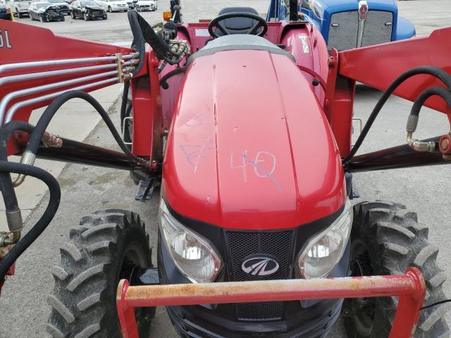 55GRK01072 - 2019 MAHINDRA AND MAHINDRA TRACTOR RED photo 7