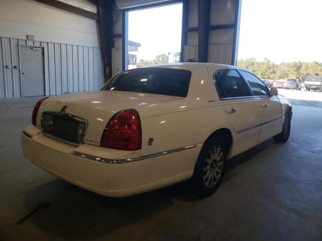 1LNHM81V67Y633612 - 2007 LINCOLN TOWN CAR S WHITE photo 4