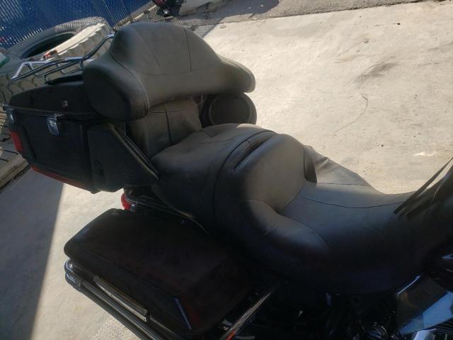 1HD1FCW1X6Y622876 - 2006 HARLEY-DAVIDSON FLHTCUI 黑色 照片 11