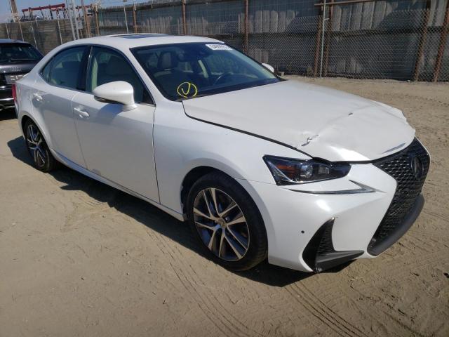 JTHBA1D27J5076566 - 2018 LEXUS IS 300 WHITE photo 1