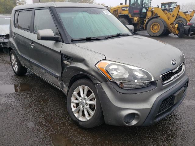 KNDJT2A50D7579196 - 2013 KIA SOUL GRAY photo 2