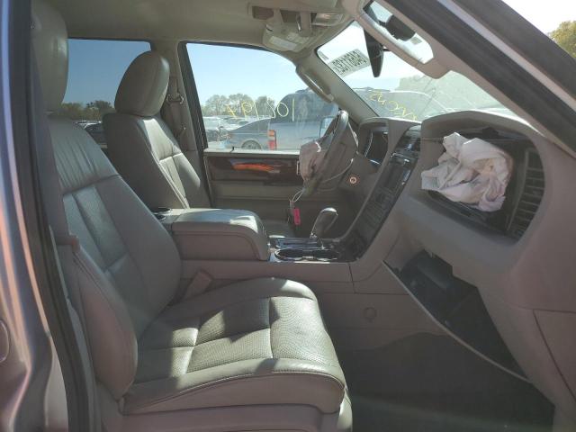 5LMJJ2J54DEL09060 - 2013 LINCOLN NAVIGATOR 银色 照片 5