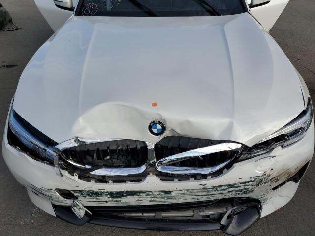 3MW5R1J02M8B71020 - 2021 BMW 330I WHITE photo 7