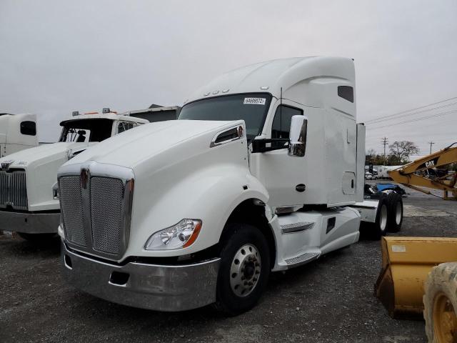 1XKYDP9X8GJ125949 - 2016 KENWORTH CONSTRUCTI WHITE photo 2