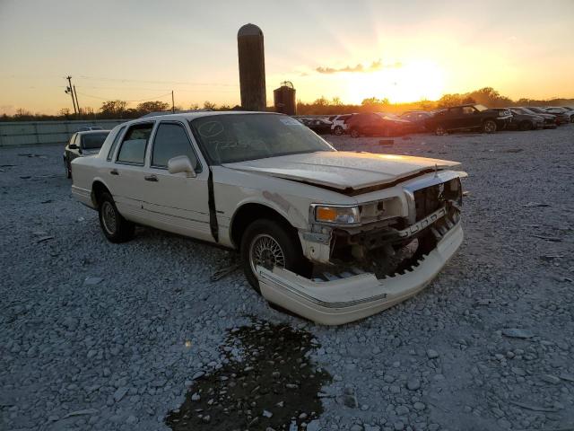 1LNLM82W9TY722568 - 1996 LINCOLN TOWN CAR S BEIGE photo 1