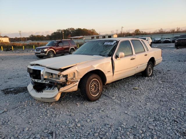 1LNLM82W9TY722568 - 1996 LINCOLN TOWN CAR S BEIGE photo 2