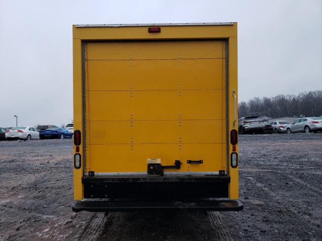 1GD07RFF8G1238531 - 2016 GMC SAVANA CUT YELLOW photo 11