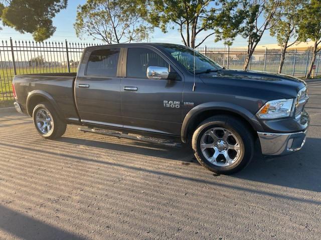 1C6RR6VT1HS549765 - 2017 RAM 1500 LARAM GRAY photo 1