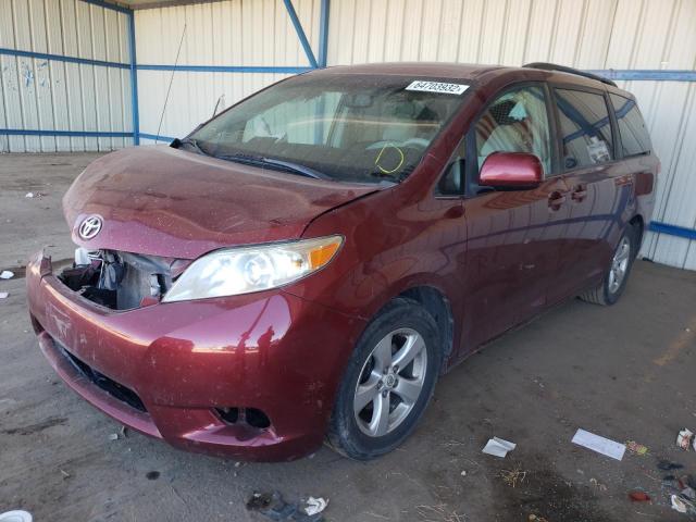 5TDKK3DC7BS132584 - 2011 TOYOTA SIENNA LE RED photo 2