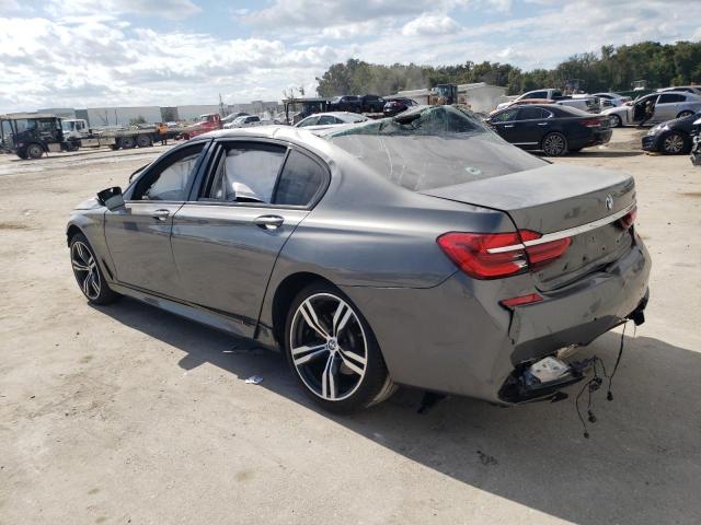 WBA7F0C5XJGM23677 - 2018 BMW 750 I ნაცრისფერი ფოტო 3