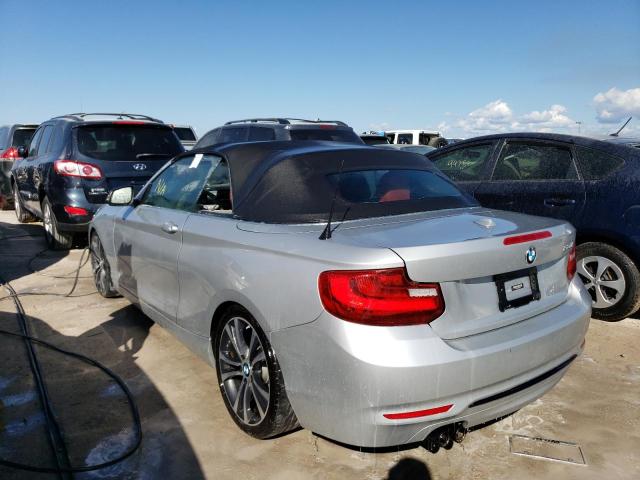 WBA1K5C53FV242583 - 2015 BMW 228 I 银色 照片 3