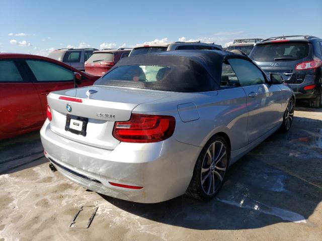 WBA1K5C53FV242583 - 2015 BMW 228 I 银色 照片 4