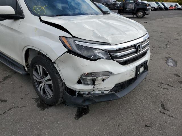 5FNYF6H78HB096205 - 2017 HONDA PILOT EXLN WHITE photo 9