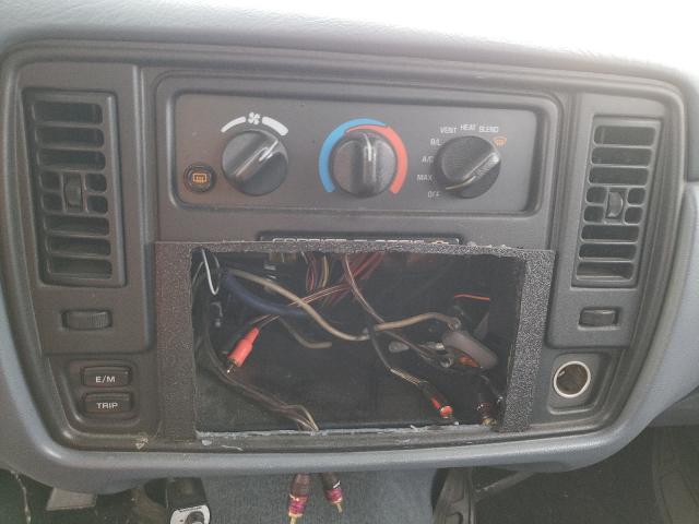 1G1BL52W8TR105831 - 1996 CHEVROLET CAPRICE CL TWO TONE photo 9