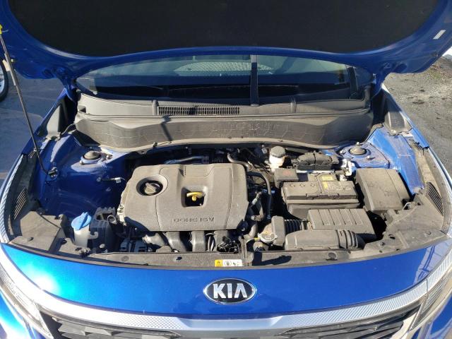 KNDEUCAA7M7096919 - 2021 KIA SELTOS S BLUE photo 7