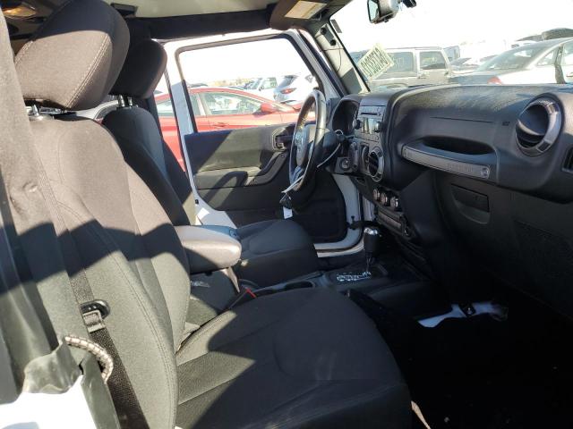 1C4AJWAG9HL613535 - 2017 JEEP WRANGLER S WHITE photo 5