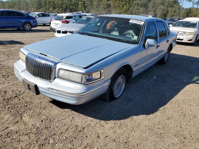 1LNLM82W8VY650409 - 1997 LINCOLN TOWN CAR S BLUE photo 2