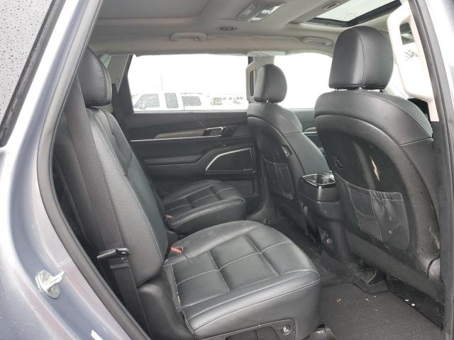 5XYP54HC2LG076470 - 2020 KIA TELLURIDE GRAY photo 6