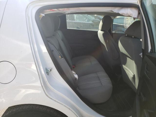 1G1JA6SH2F4189395 - 2015 CHEVROLET SONIC LS WHITE photo 6