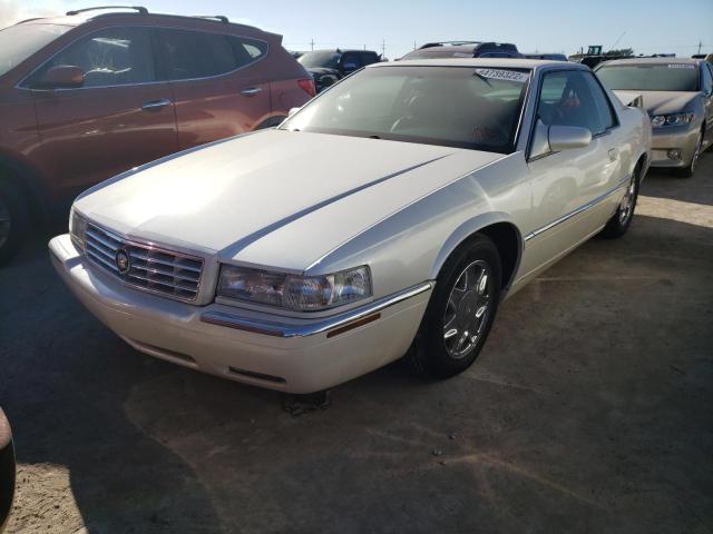 1G6EL12Y7YB703376 - 2000 CADILLAC ELDORADO E WHITE photo 2