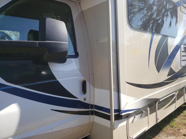 1FDXE4FS3JDC01087 - 2018 OUTL MOTORHOME TAN photo 9