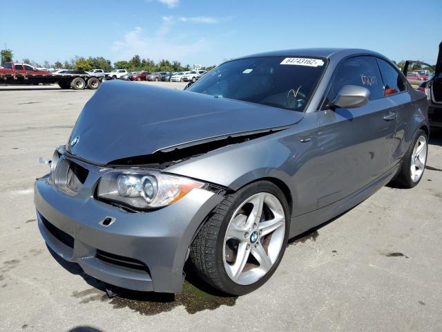 WBAUC7C51AVK95877 - 2010 BMW 135 I SILVER photo 2