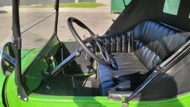 12101941 - 1925 FORD MODEL T Verde foto 6
