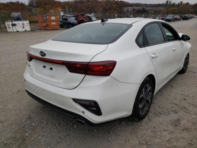 3KPF24AD4KE090275 - 2019 KIA FORTE FE WHITE photo 4