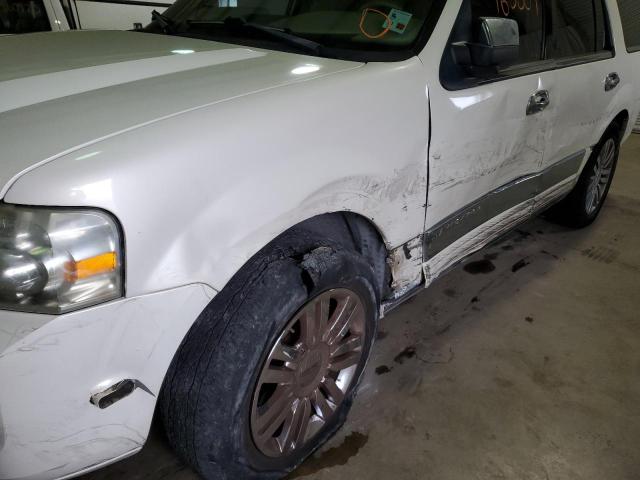 5LMFU275X7LJ03150 - 2007 LINCOLN NAVIGATOR 白色 照片 9