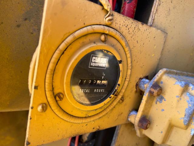 5DC136 - 1980 CLAR FORKLIFT 黄色 照片 8