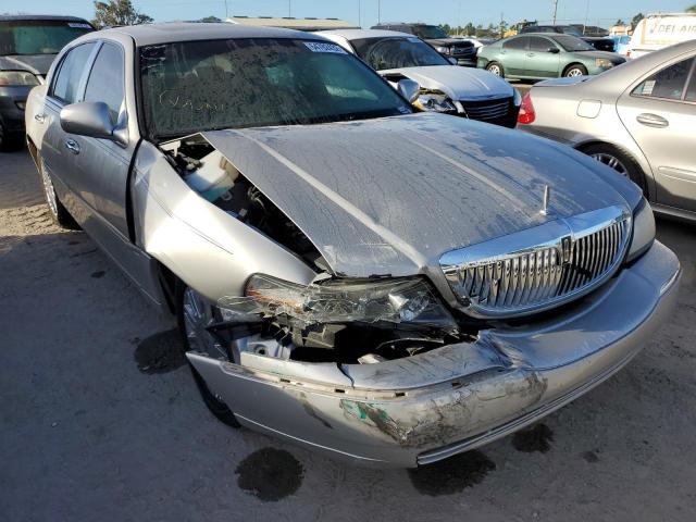 1LNHM83V06Y651180 - 2006 LINCOLN TOWN CAR D SILVER photo 1