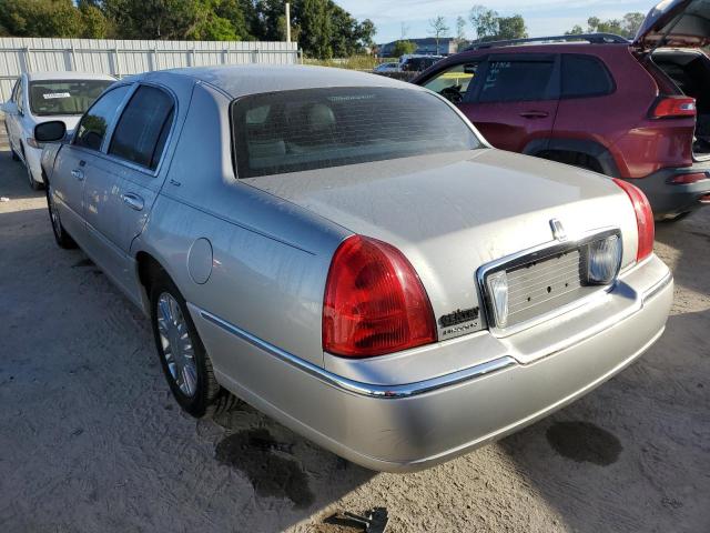 1LNHM83V06Y651180 - 2006 LINCOLN TOWN CAR D SILVER photo 3