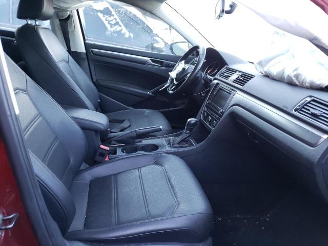 1VWDT7A34HC049316 - 2017 VOLKSWAGEN PASSAT R-L 栗色 照片 5