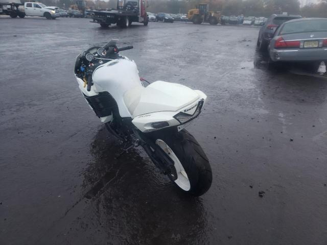 JKBZXNE15CA000436 - 2012 KAWASAKI ZX1400 EC WHITE photo 3