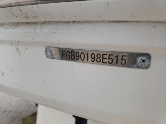 FGB90198E515 - 2015 CHAP BOAT WHITE photo 10