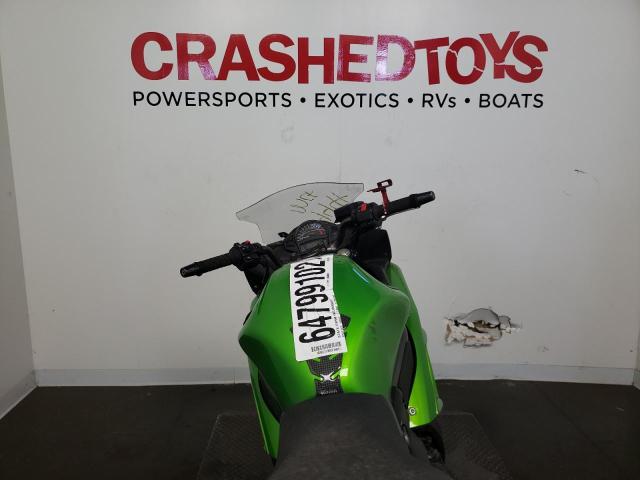 JKAEXEE18CDA00256 - 2012 KAWASAKI EX650 EC GREEN photo 5