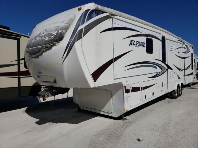 4YDF35528DE780358 - 2013 KEYSTONE ALPINE WHITE photo 2