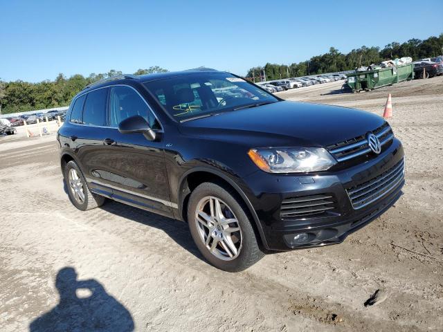 WVGDF9BP8ED009684 - 2014 VOLKSWAGEN TOUAREG V6 BLACK photo 1