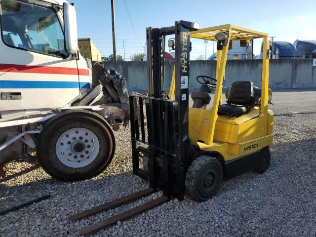 E001H03119B - 2004 HYST FORKLIFT YELLOW photo 2