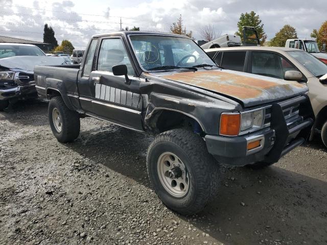 JT4RN66S1F5069053 - 1985 TOYOTA PICKUP XTR BLACK photo 9