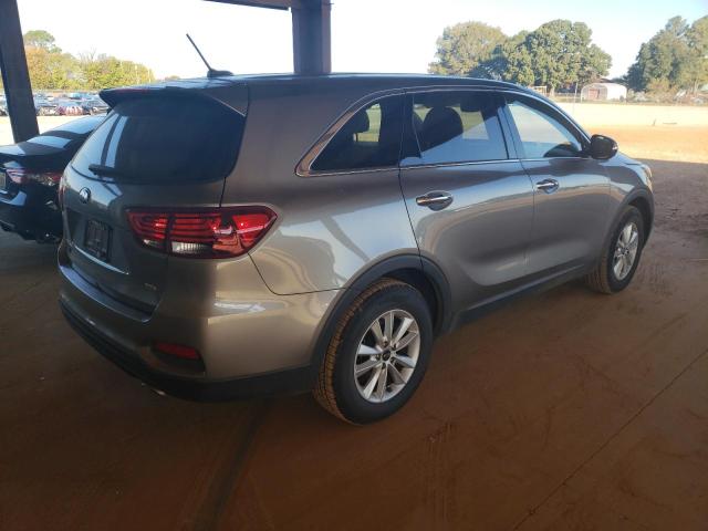 5XYPG4A31KG532932 - 2019 KIA SORENTO L SILVER photo 4