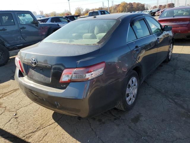 4T1BF3EK7AU079403 - 2010 TOYOTA CAMRY BASE GRAY photo 4