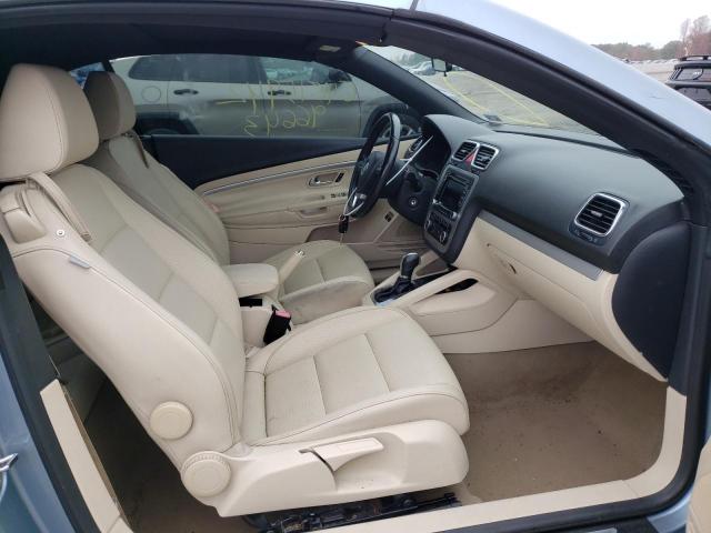 WVWBW7AH3CV016429 - 2012 VOLKSWAGEN EOS KOMFOR ლურჯი ფოტო 5